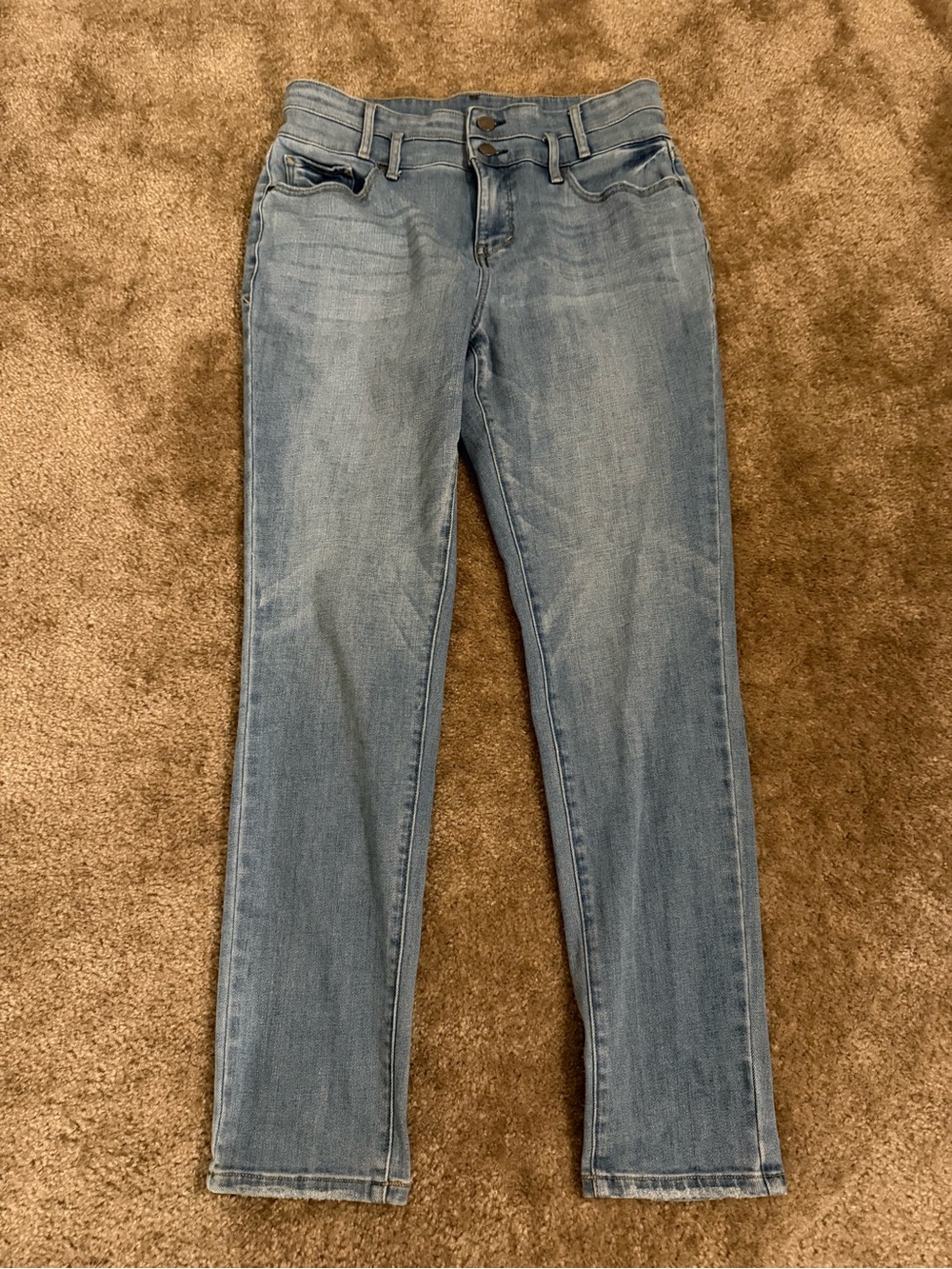 a.n.a Light Wash High-Rise Slim Jeans size 10 multi button